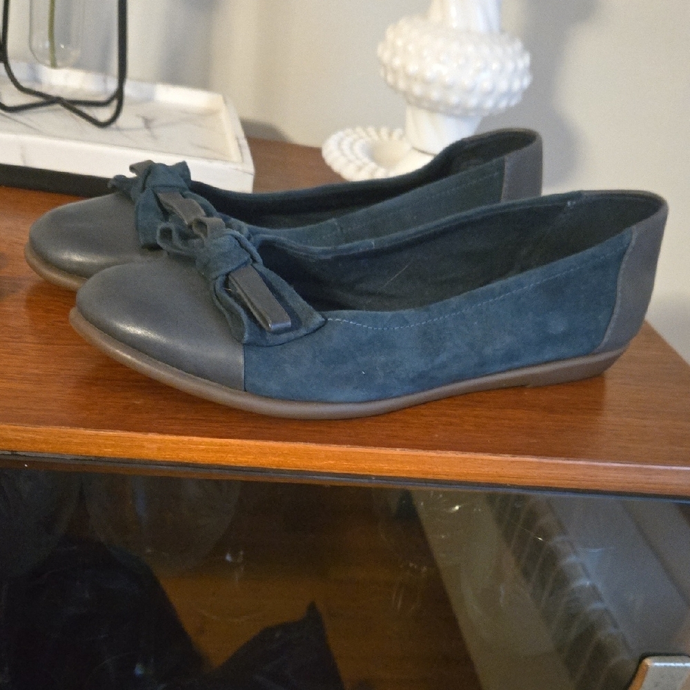 Clarks Teal Flats Size 9 - Picture 2 of 5